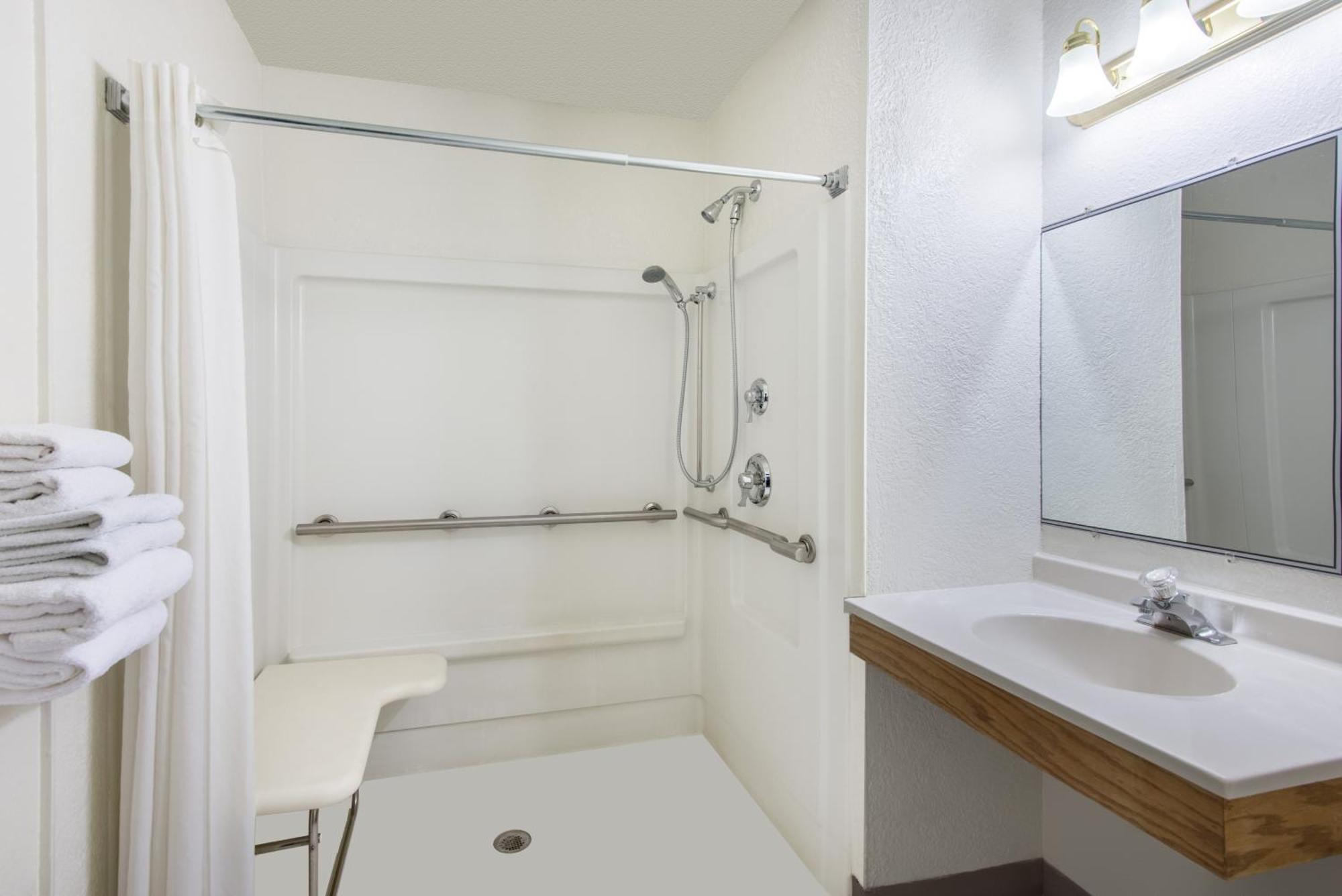 Super 8 By Wyndham Youngstown/Austintown חדר תמונה