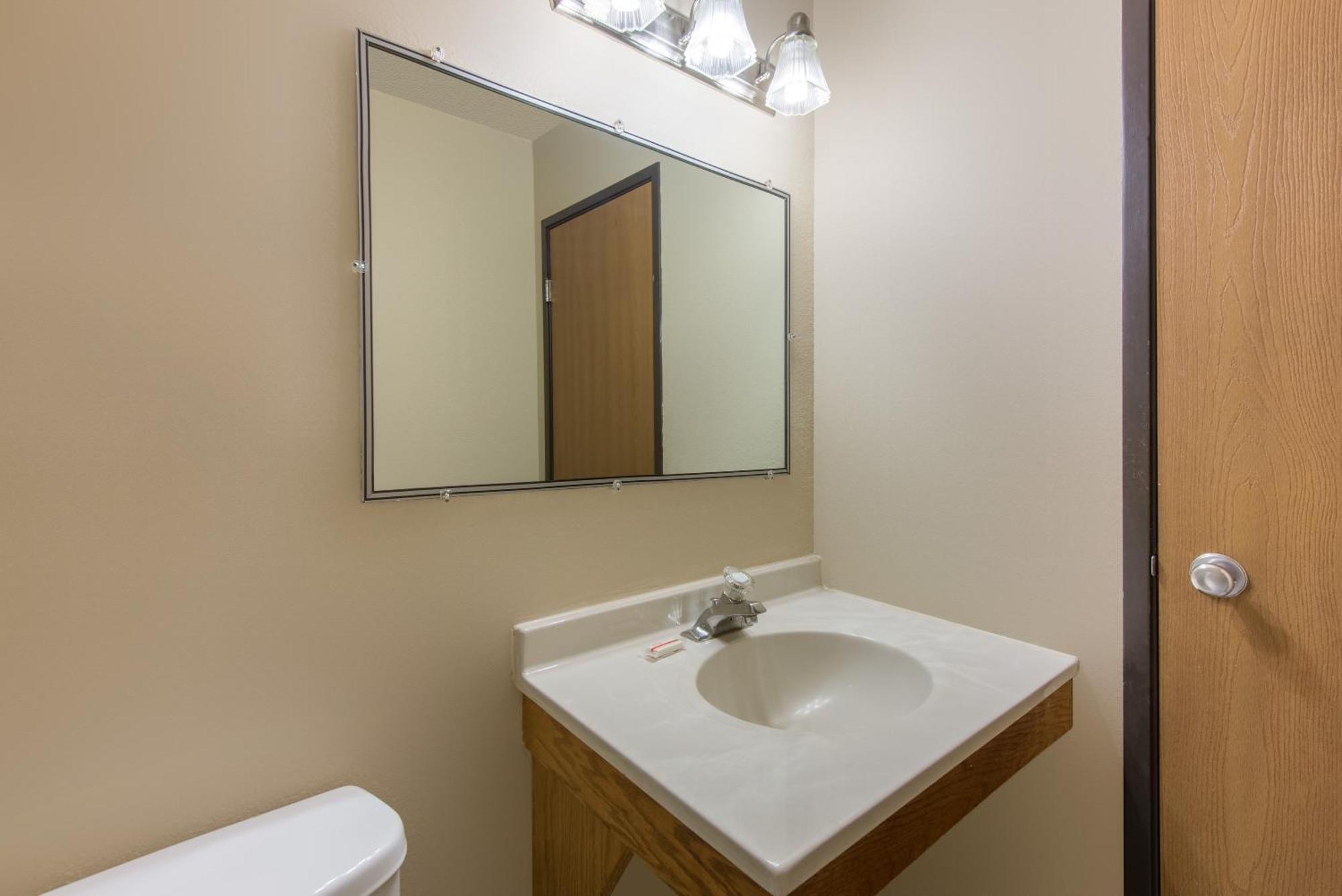 Super 8 By Wyndham Youngstown/Austintown חדר תמונה
